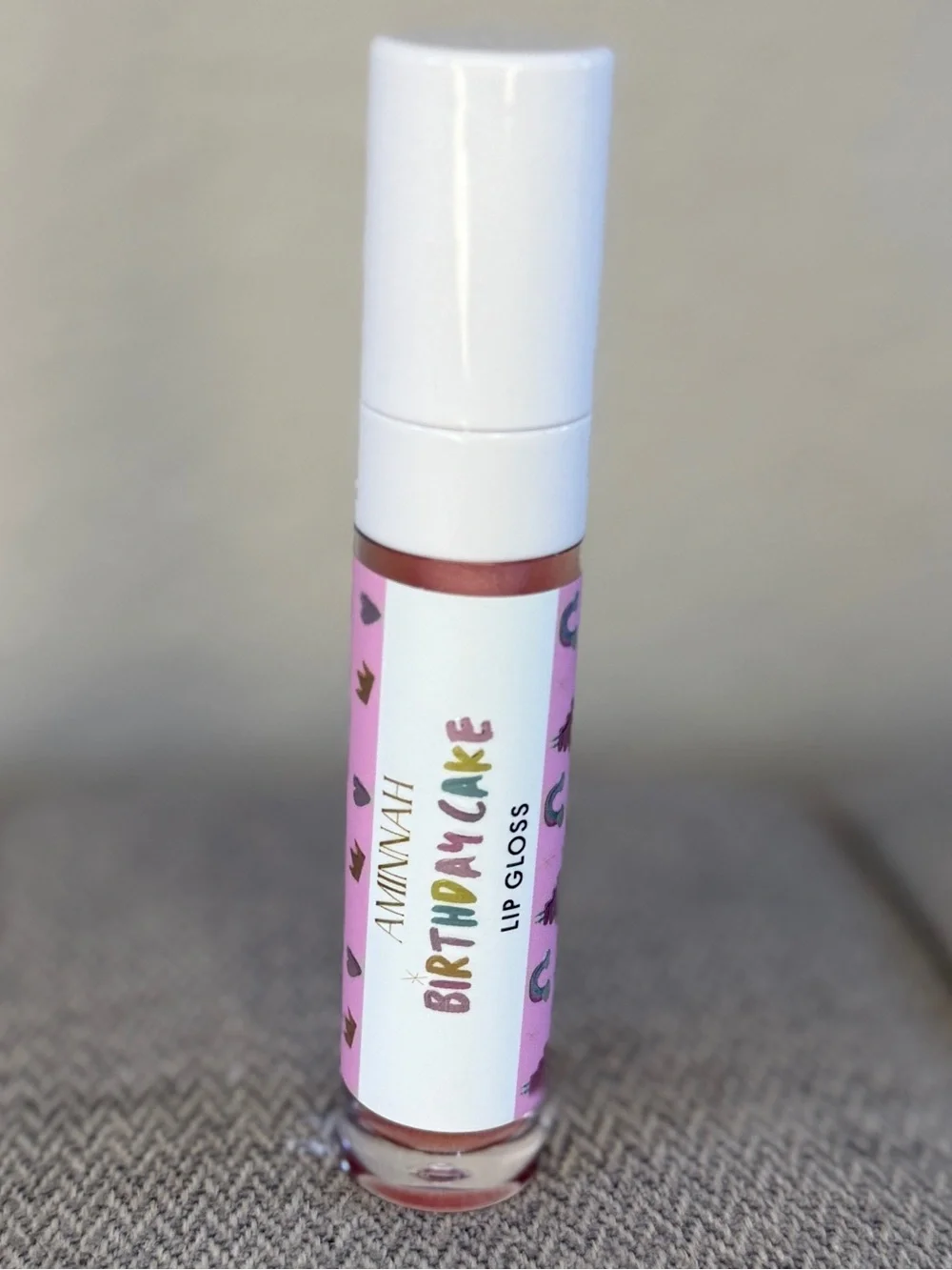 AMINNAH Lip Gloss - Birthday Cake